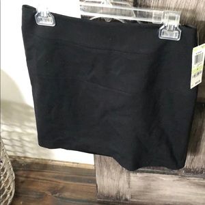 Inc NWT blk mini skirt sz 4